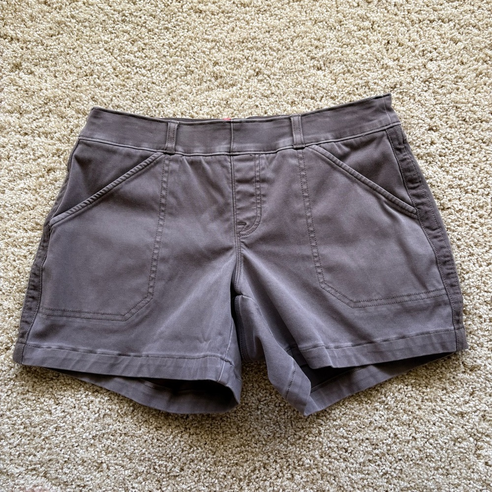 SPANX Women's Gray Cargo Shorts